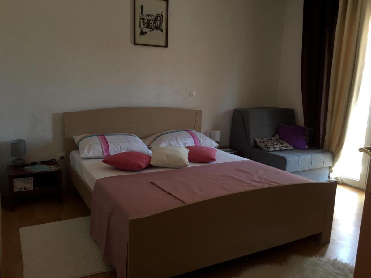Ferienwohnung Barac Kaštela Exterior foto